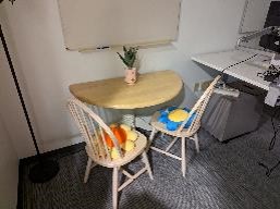 Table, Meeting, Round/Square, Maple, 21&quot; x 42&quot; x 29&quot;