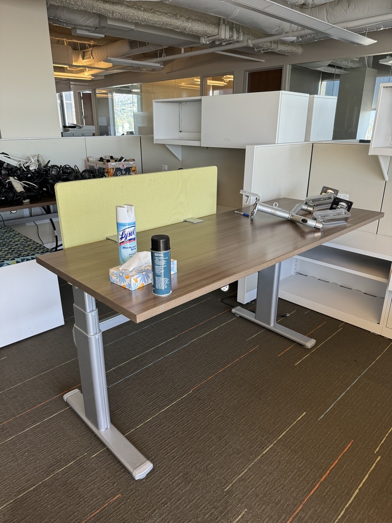 Sit-Stand Steelcase Desk