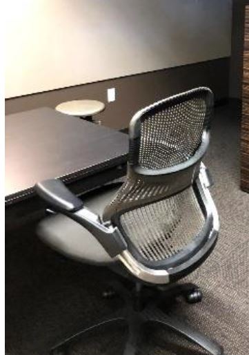 Black Desk