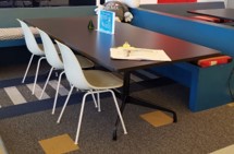 Table, brown  | Mesa, marrón