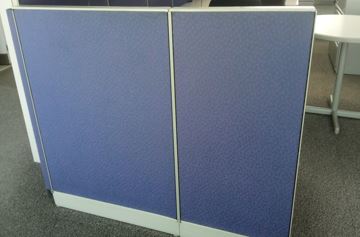 Dividing screen, blue | Mampara divisoria, azul