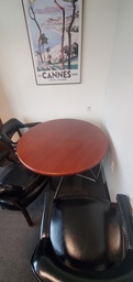 [#C9-11] Cherry Wood Round Table