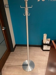 [#I5-16] Coat Rack