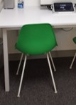 [#B4-4] Herman Miller Eames stacking chair, green | Silla apilable Herman Miller Eames, verde