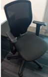 [#B13-71] Task chair, black mesh, adjustable | Silla operativa, malla negra, regulable