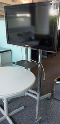 [#H16-127] TV, 55&quot;, and stand | TV, 55&quot;, y soporte